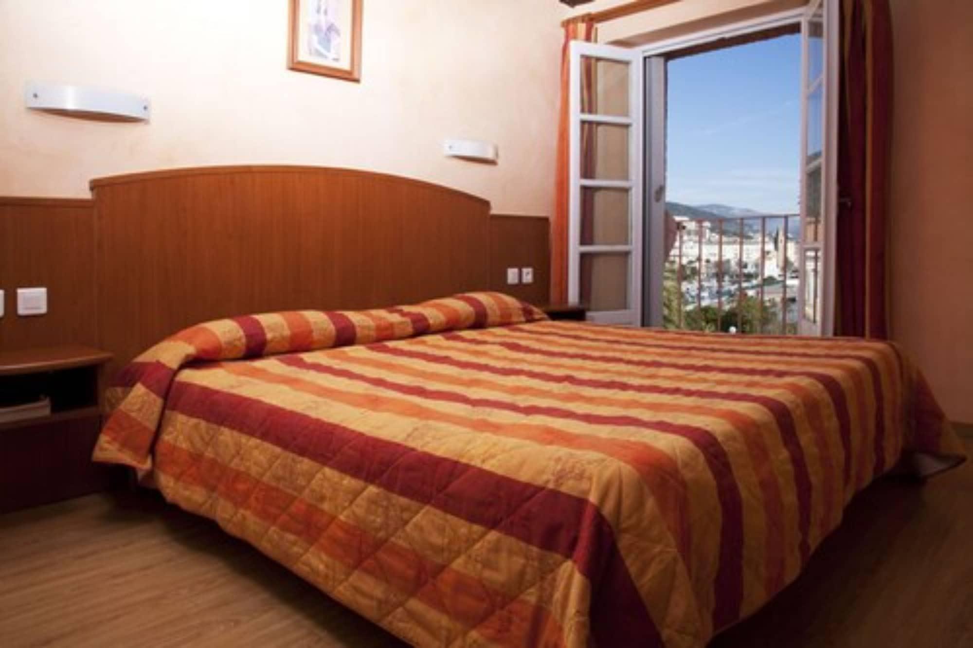 Hotel Posta Vecchia Бастия Экстерьер фото